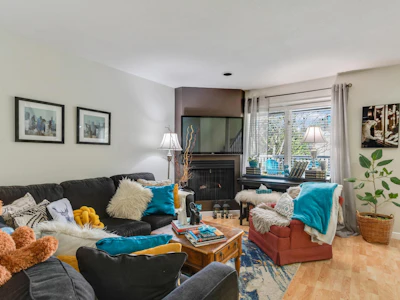 205-1518 Bowser Avenue - 2