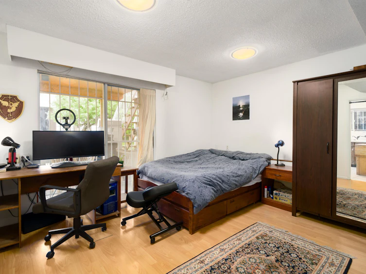 2066 E 23rd Avenue, Vancouver, BC, V5N 2V1 - 23