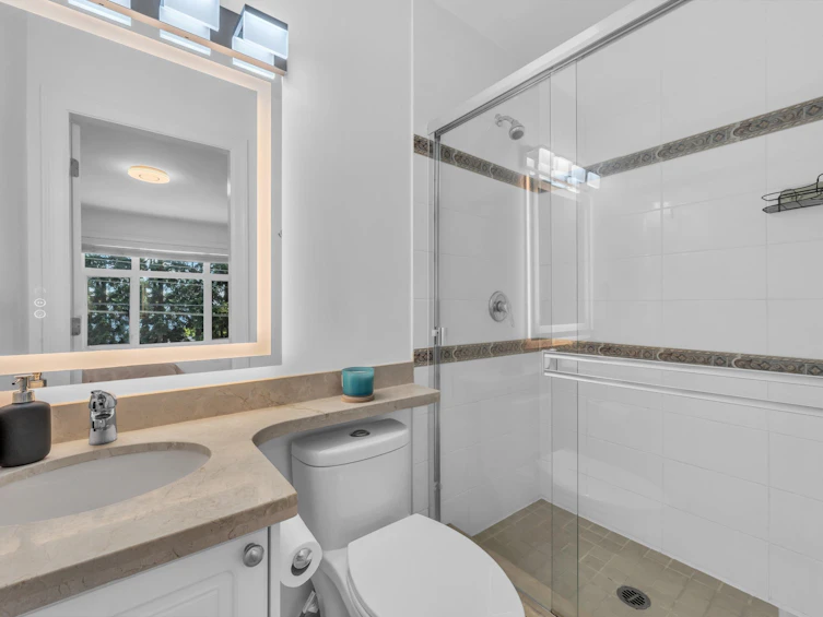 2459 Mathers Avenue, West Vancouver, BC, V7V 2H9 - 25