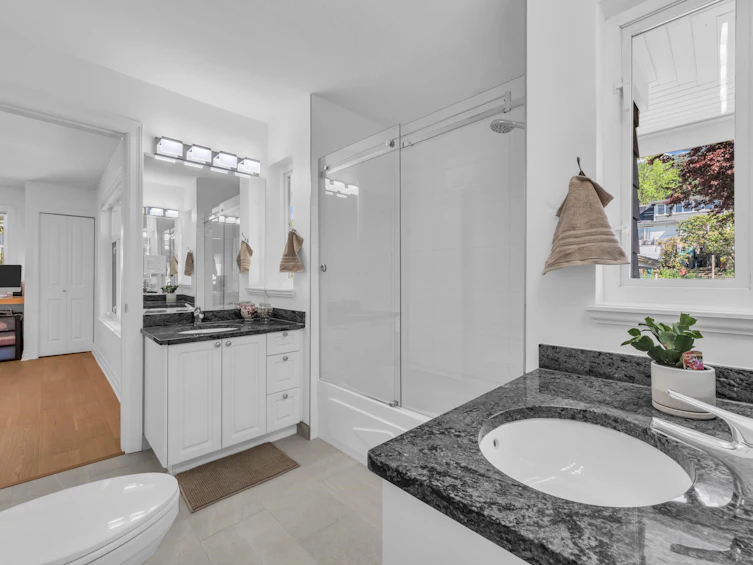 2459 Mathers Avenue, West Vancouver, BC, V7V 2H9 - 22
