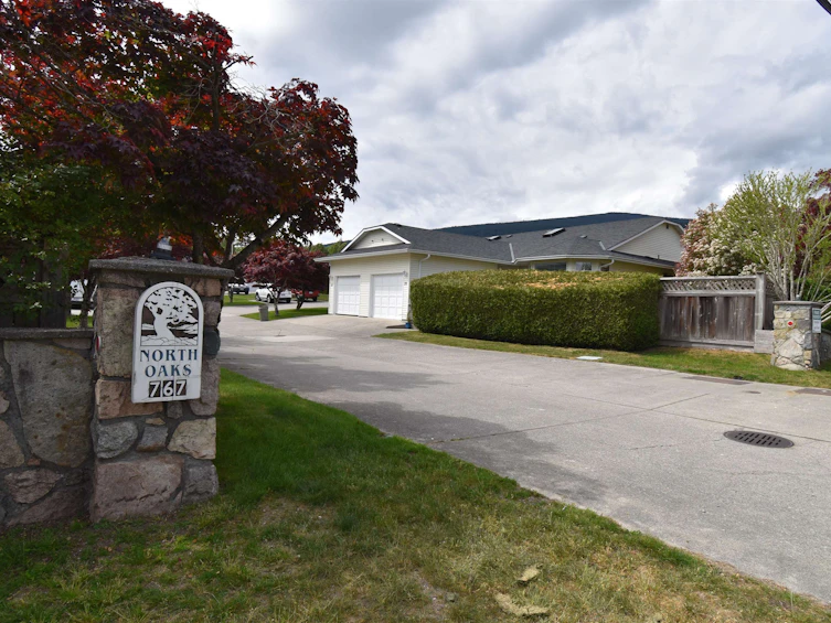 23-767 North Road, Gibsons, BC, V0N 1V9