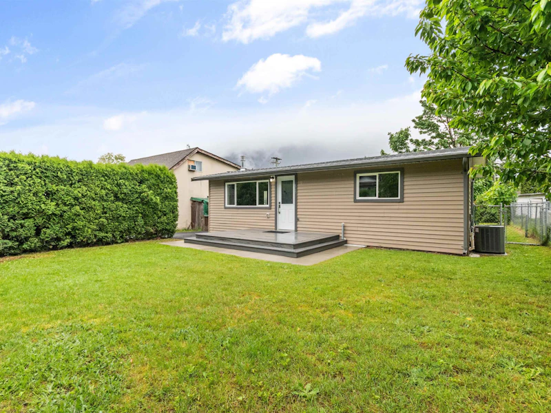 547 Fort Street, Hope BC V0X 1L4