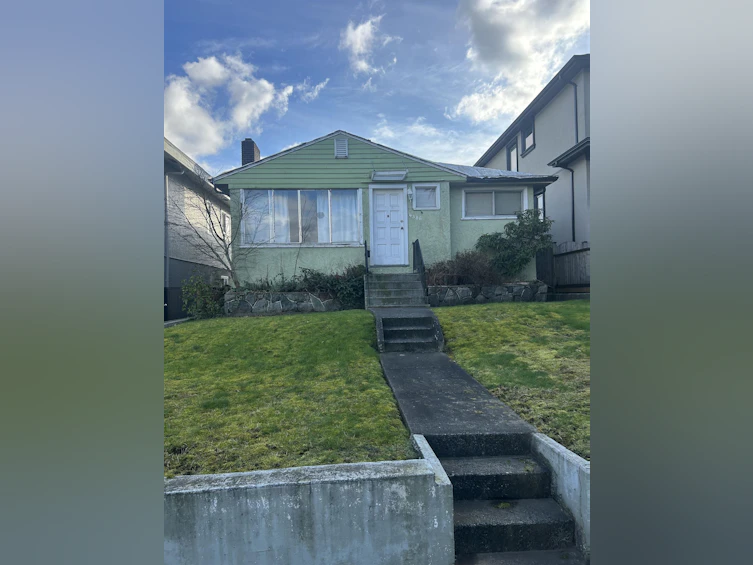 4386 Oxford Street, Burnaby, BC, V5C 1E4