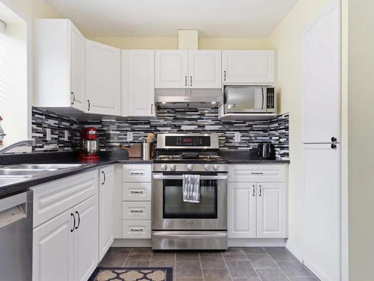 1-45740 Thomas Road, Chilliwack, BC, V2R 3V9 - 4