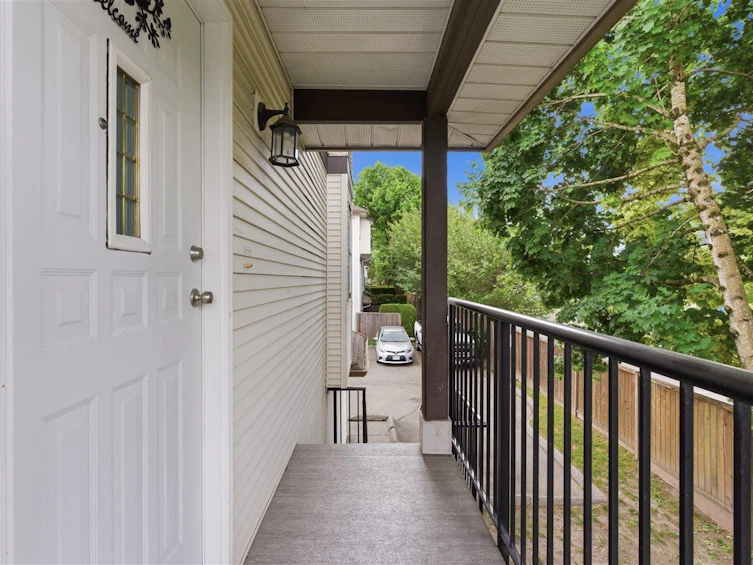 1-45740 Thomas Road, Chilliwack, BC, V2R 3V9 - 3