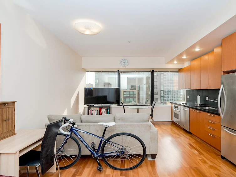 1312-1333 W Georgia Street, Vancouver, BC, V6E 4V3 - 4