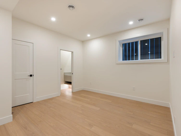 3510 Danielson Drive, Coquitlam, BC, V3E 3H2 - 30