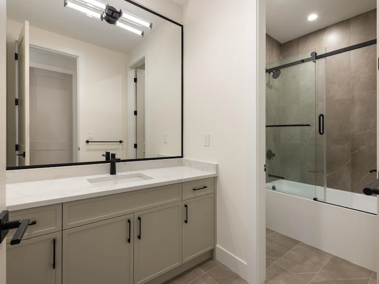 3510 Danielson Drive, Coquitlam, BC, V3E 3H2 - 29