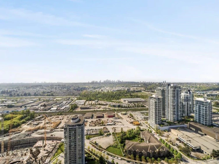 3807-4720 Lougheed Highway, Burnaby, BC, V5C 0M8