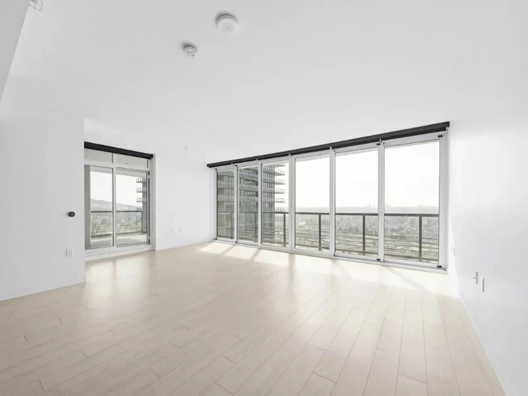 3807-4720 Lougheed Highway, Burnaby, BC, V5C 0M8 - 3