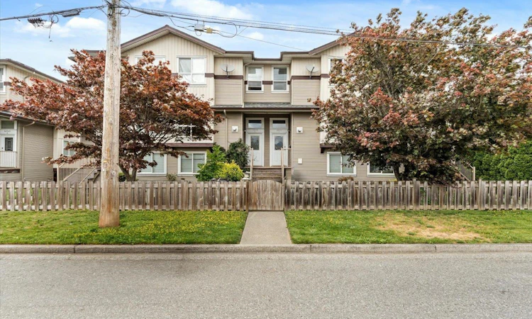 7-46345 Princess Avenue