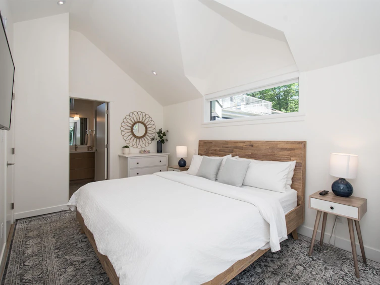 361 W 19th Street, North Vancouver, BC, V7M 1X7 - 35