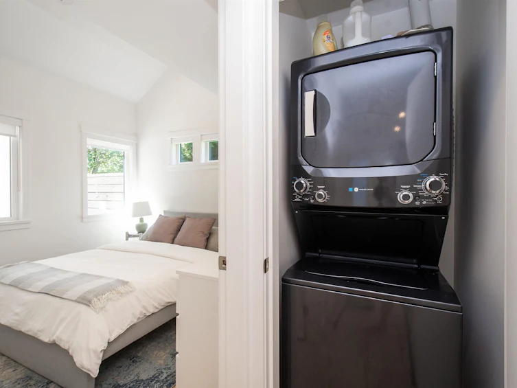 361 W 19th Street, North Vancouver, BC, V7M 1X7 - 32