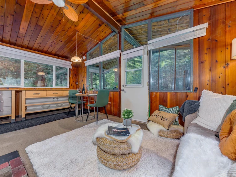 10009 Paradise Valley Road, Squamish, BC, V0N 1H0 - 7