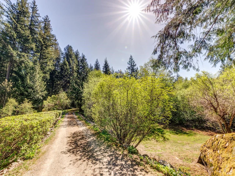 10009 Paradise Valley Road, Squamish, BC, V0N 1H0 - 23