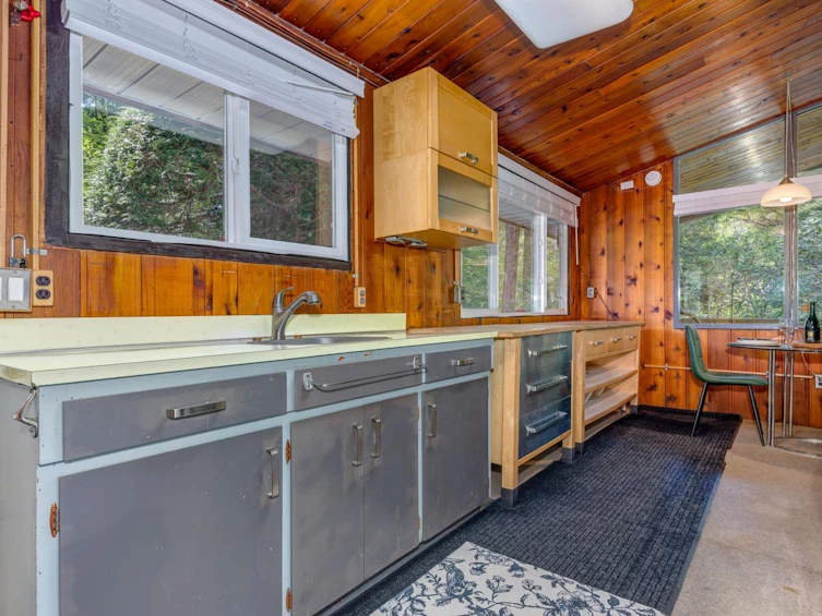 10009 Paradise Valley Road, Squamish, BC, V0N 1H0 - 9