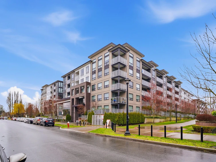 122-9233 Odlin Road, Richmond, BC, V6X 0V4