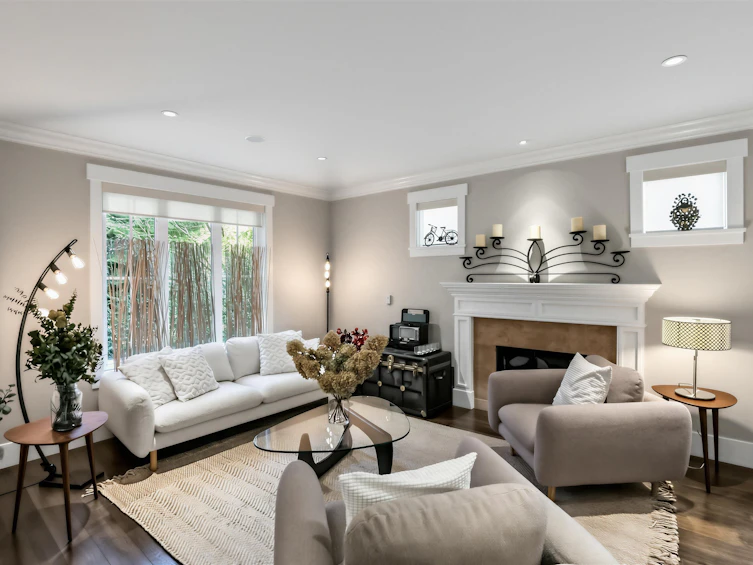 1376 Dyck Road, North Vancouver, BC, V7K 1S2 - 3