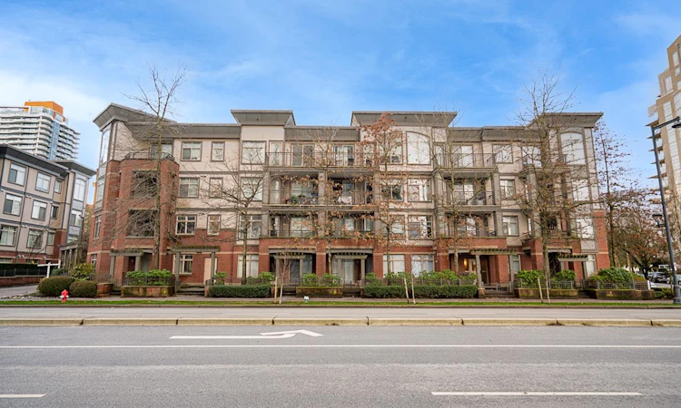 117-10499 University Drive