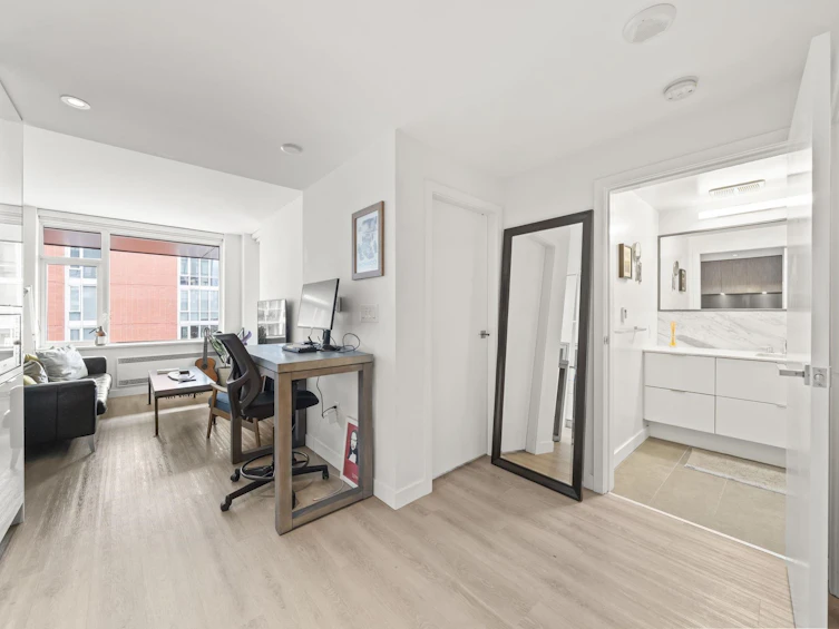 710-209 E 7th Avenue, Vancouver, BC, V5T 0H3 - 6