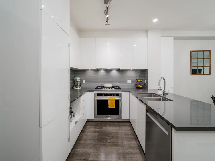 218-9399 Alexandra Road, Richmond, BC, V6X 0L7 - 10