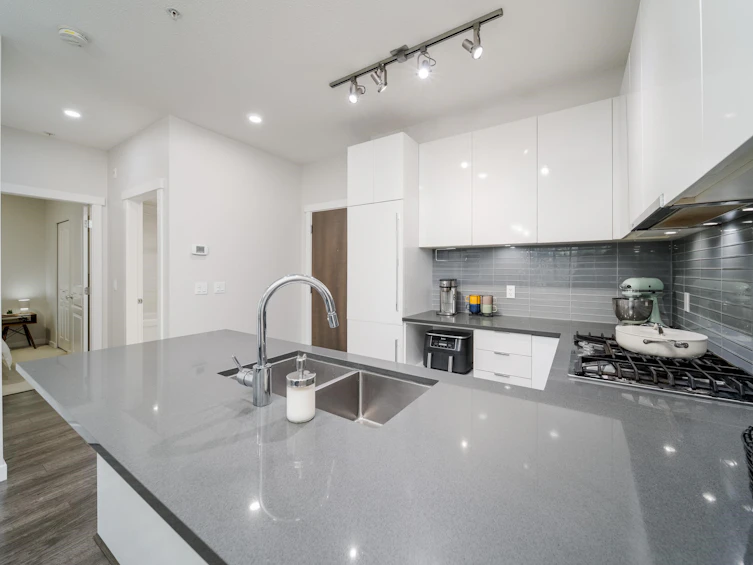 218-9399 Alexandra Road, Richmond, BC, V6X 0L7 - 11