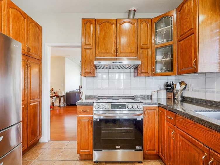 12246 64a Avenue, Surrey, BC, V3W 3R8 - 12