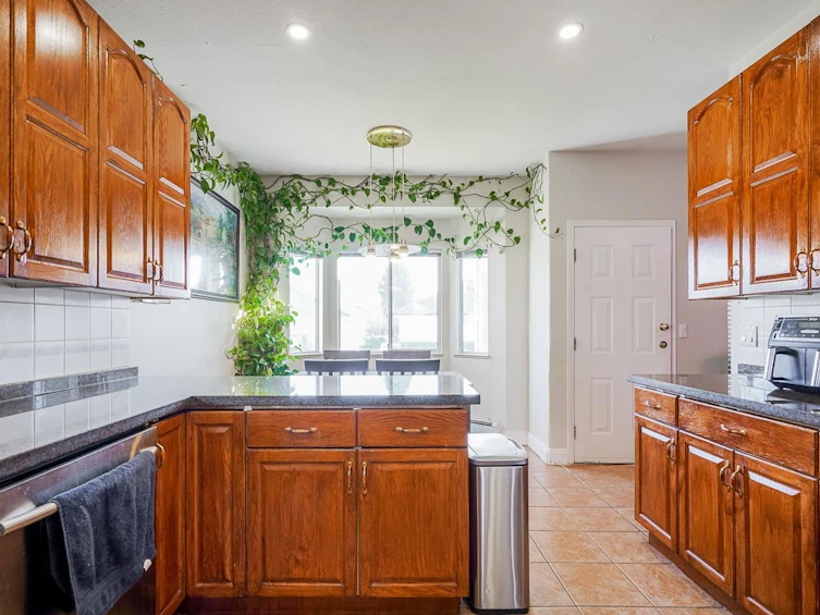 12246 64a Avenue, Surrey, BC, V3W 3R8 - 14