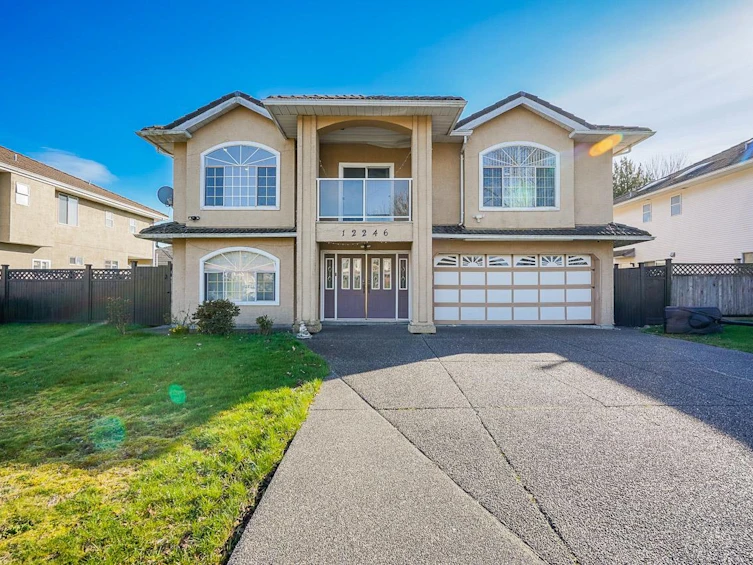 12246 64a Avenue, Surrey, BC, V3W 3R8 - 2