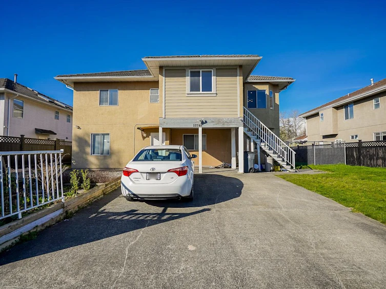 12246 64a Avenue, Surrey, BC, V3W 3R8 - 35