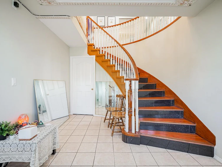 12246 64a Avenue, Surrey, BC, V3W 3R8 - 4