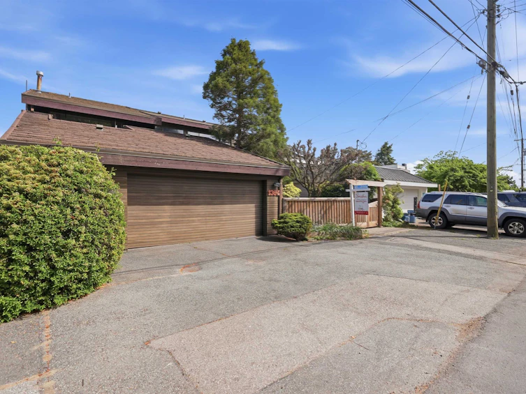1364 Beach Grove Road, Delta, BC, V4L 1N6 - 6