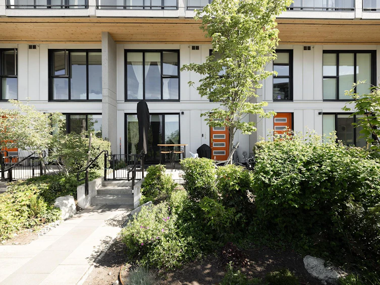 208-9888 University Crescent, Burnaby, BC, V5A 0G4 - 18
