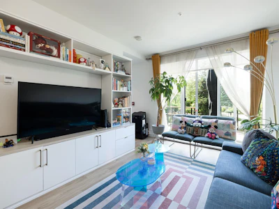 208-9888 University Crescent - 2