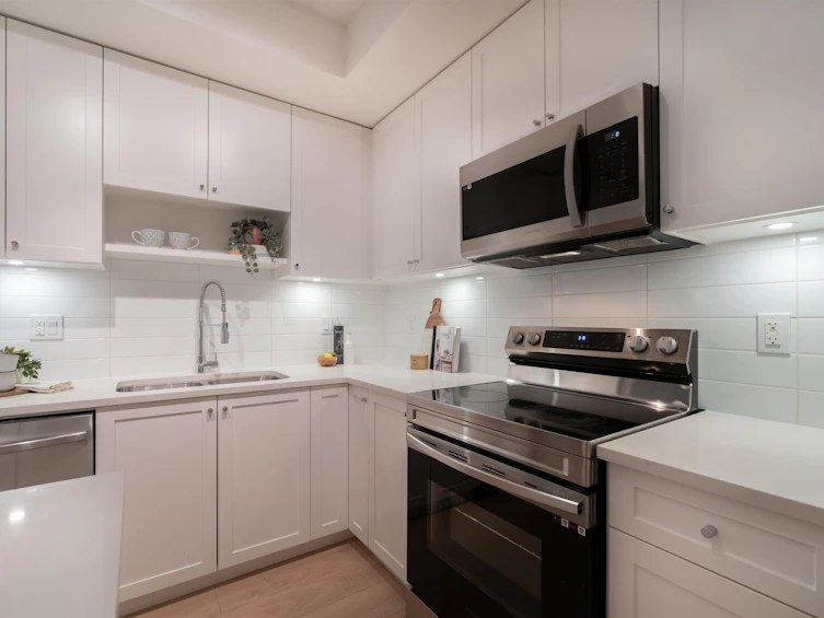 113-15858 Fraser Highway, Surrey, BC, V4N 6X4 - 5