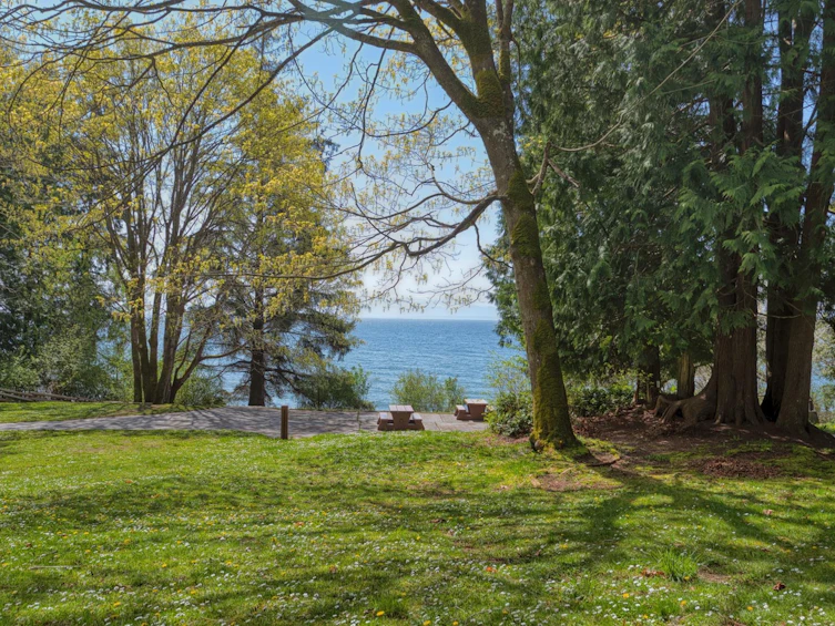3477 Spruce Road, Roberts Creek, BC, V0N 2W2 - 33