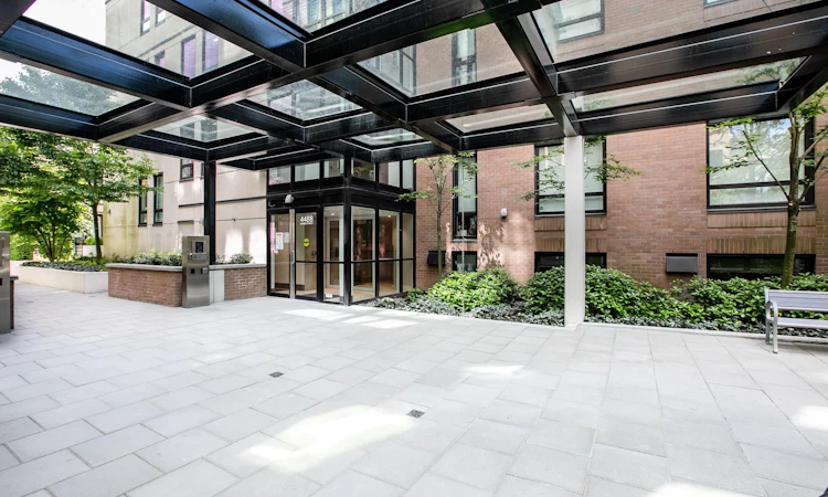 307-4488 Cambie Street