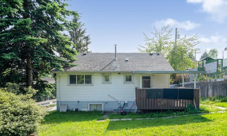 525 Sixteenth Street