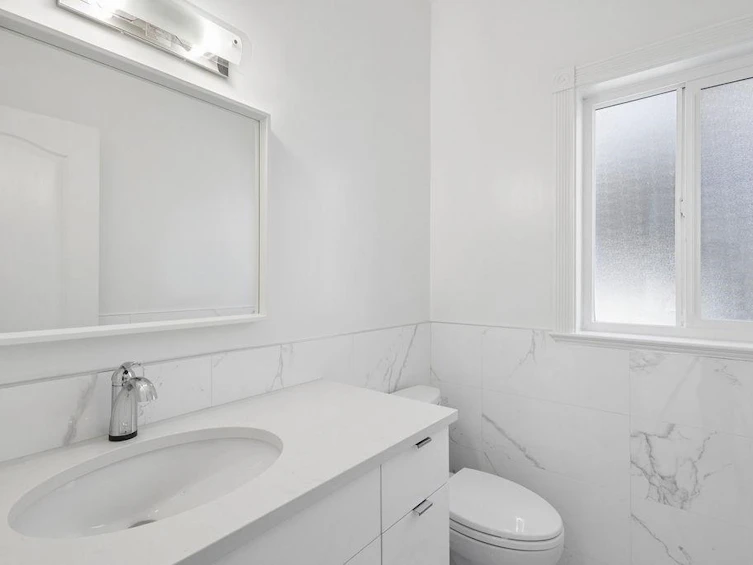 2709 W 37th Avenue, Vancouver, BC, V6N 2T5 - 12