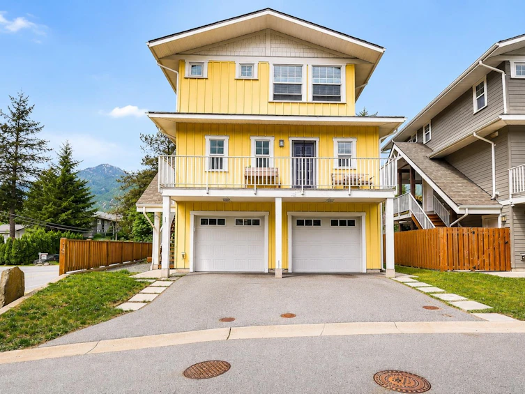1-39885 Government Road, Squamish, BC, V8B 0Z2 - 2