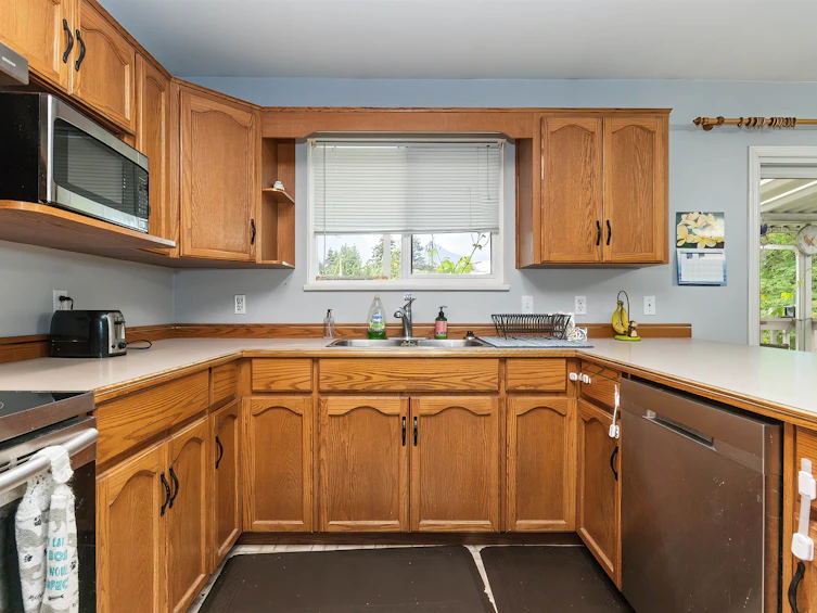 770 Olson Avenue, Hope, BC, V0X 1L0 - 3