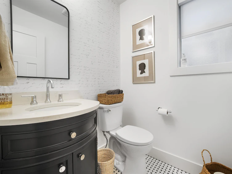 3558 Everglade Place, North Vancouver, BC, V7N 3T9 - 16