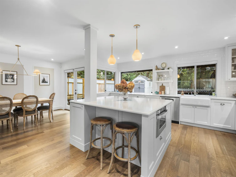 3558 Everglade Place, North Vancouver, BC, V7N 3T9 - 6