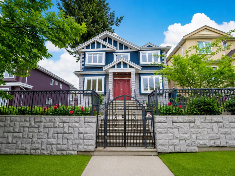 3394 Seaforth Drive, Vancouver, BC, V5M 4C5