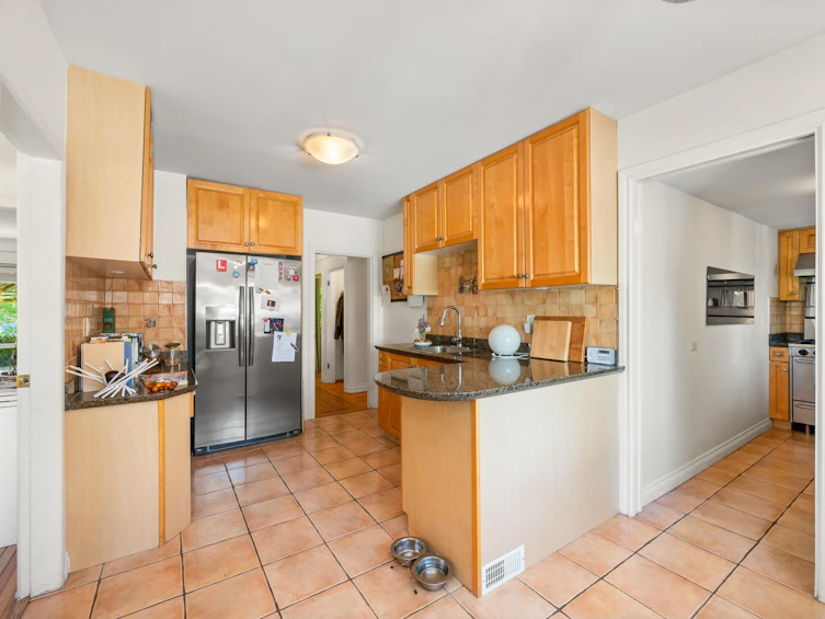 2323 W 23rd Avenue, Vancouver, BC, V6L 1N5 - 7