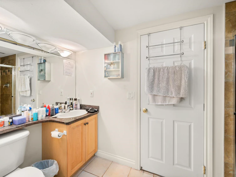 2323 W 23rd Avenue, Vancouver, BC, V6L 1N5 - 18