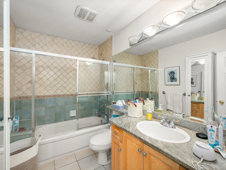 2323 W 23rd Avenue, Vancouver, BC, V6L 1N5 - 14