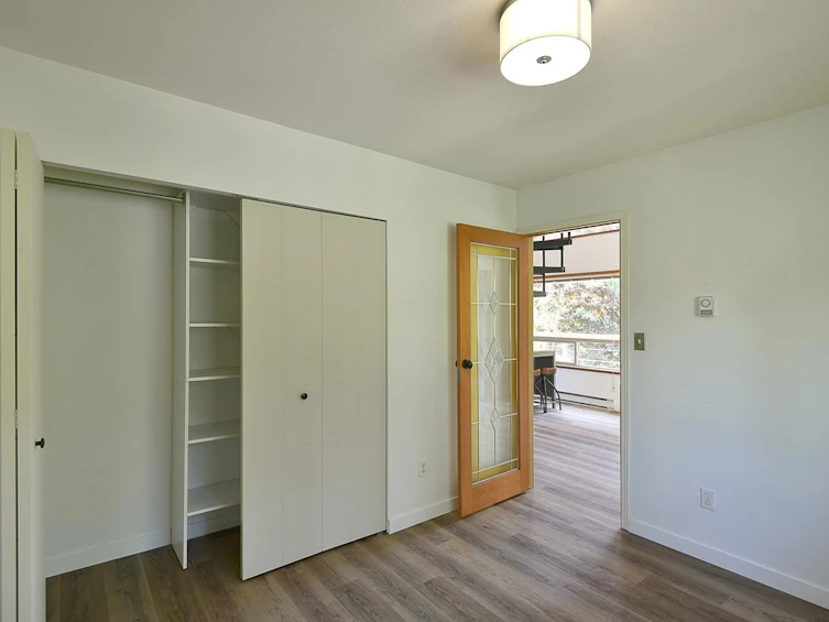 5794 Trout Lake Road, Halfmoon Bay, BC, V7Z 1H1 - 10