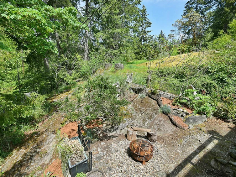 5794 Trout Lake Road, Halfmoon Bay, BC, V7Z 1H1 - 23