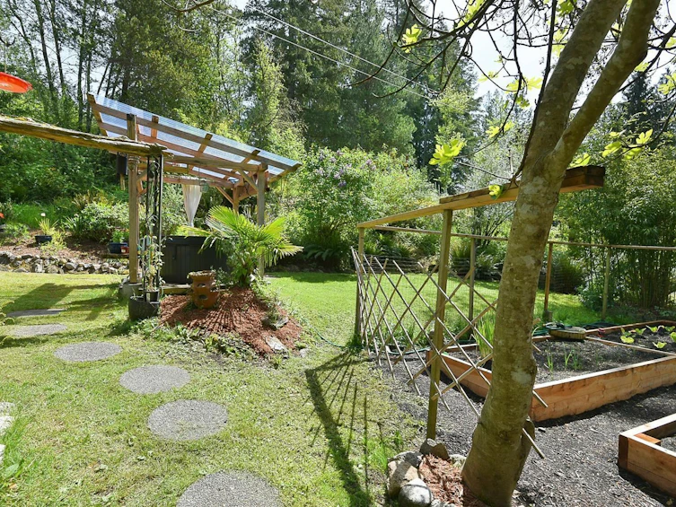 5794 Trout Lake Road, Halfmoon Bay, BC, V7Z 1H1 - 15